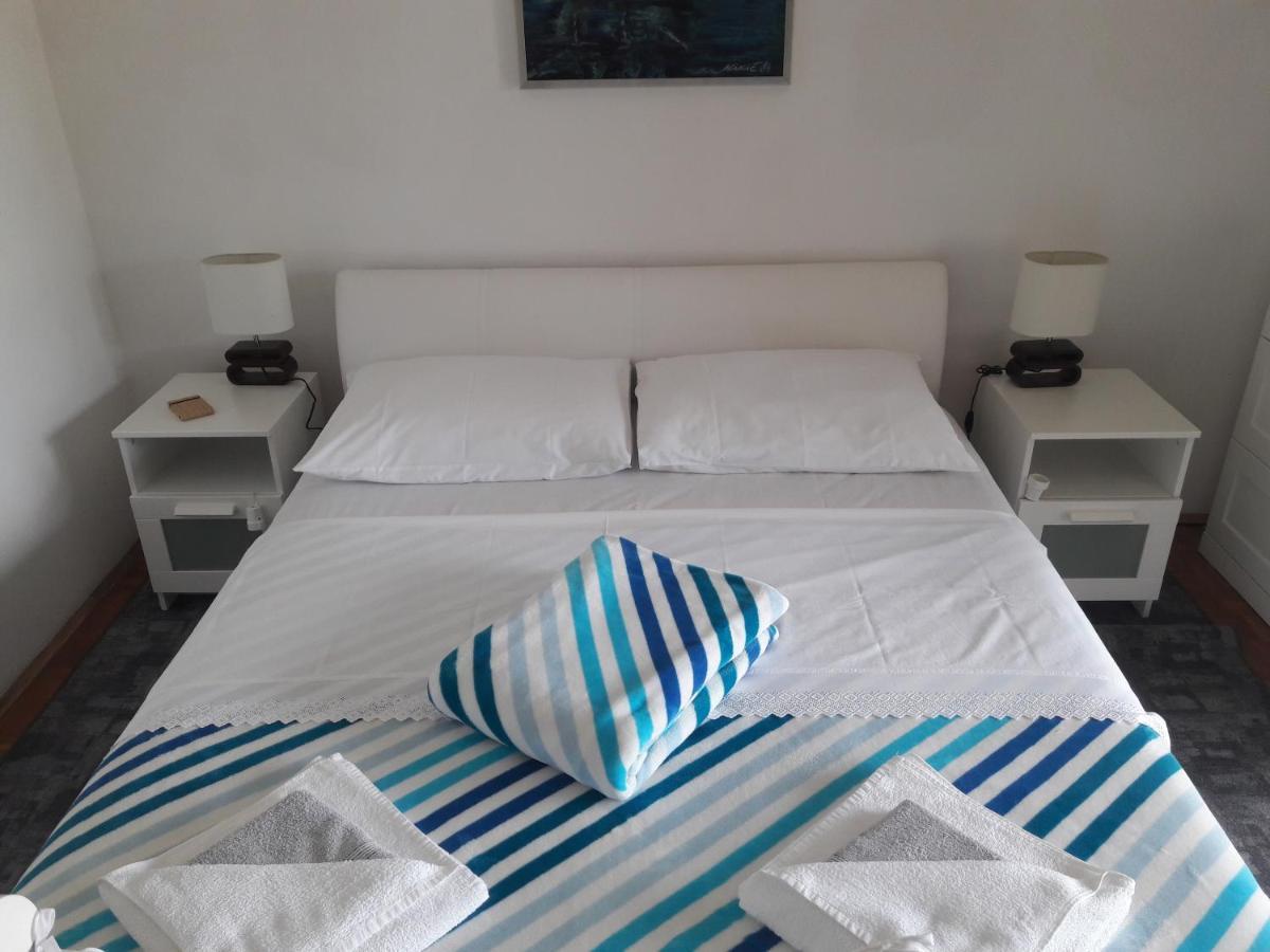 apartman-maja-krk Krk Town Bagian luar foto