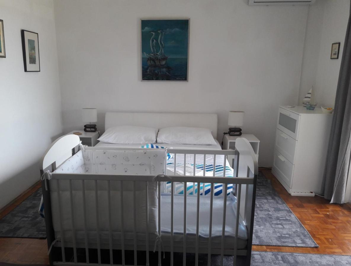apartman-maja-krk Krk Town Bagian luar foto