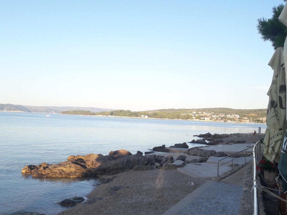 apartman-maja-krk Krk Town Bagian luar foto