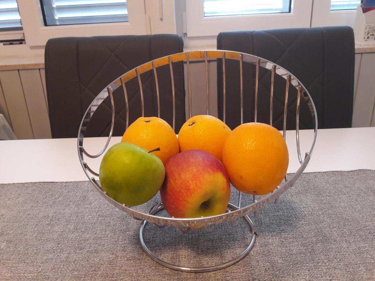 apartman-maja-krk Krk Town Bagian luar foto