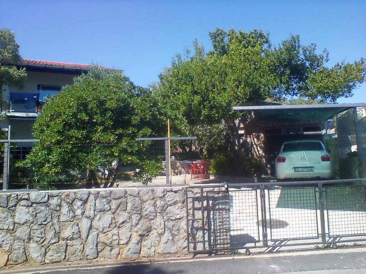 apartman-maja-krk Krk Town Bagian luar foto